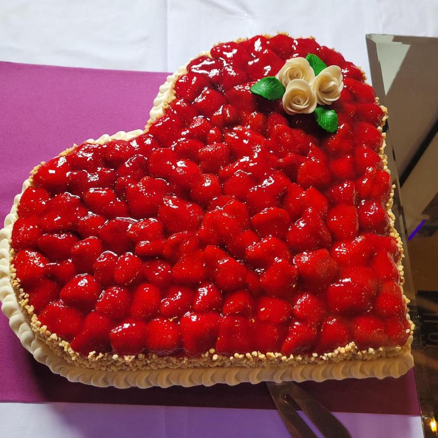 Pension Und Restaurant Die Burg Ehrenfriedersdorf Екстериор снимка