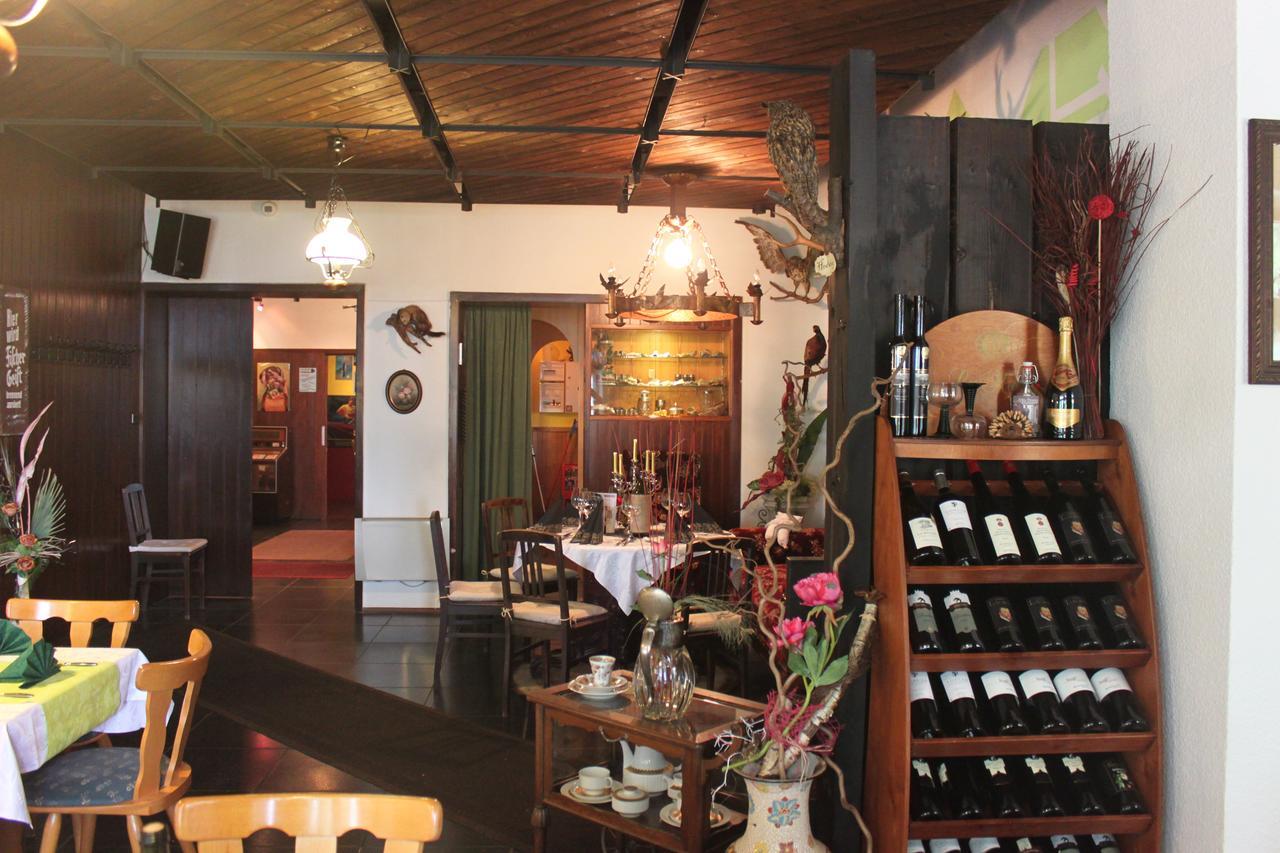 Pension Und Restaurant Die Burg Ehrenfriedersdorf Екстериор снимка