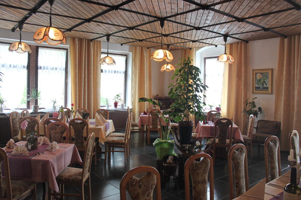Pension Und Restaurant Die Burg Ehrenfriedersdorf Екстериор снимка