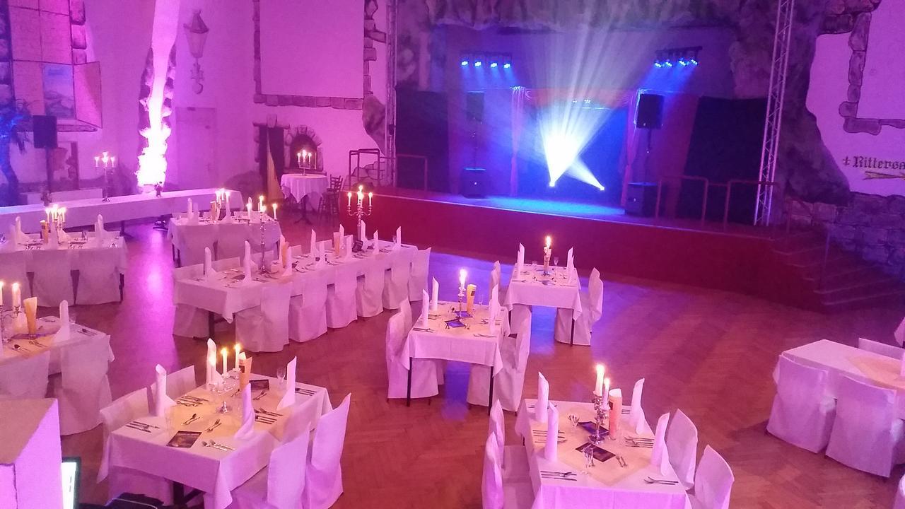 Pension Und Restaurant Die Burg Ehrenfriedersdorf Екстериор снимка
