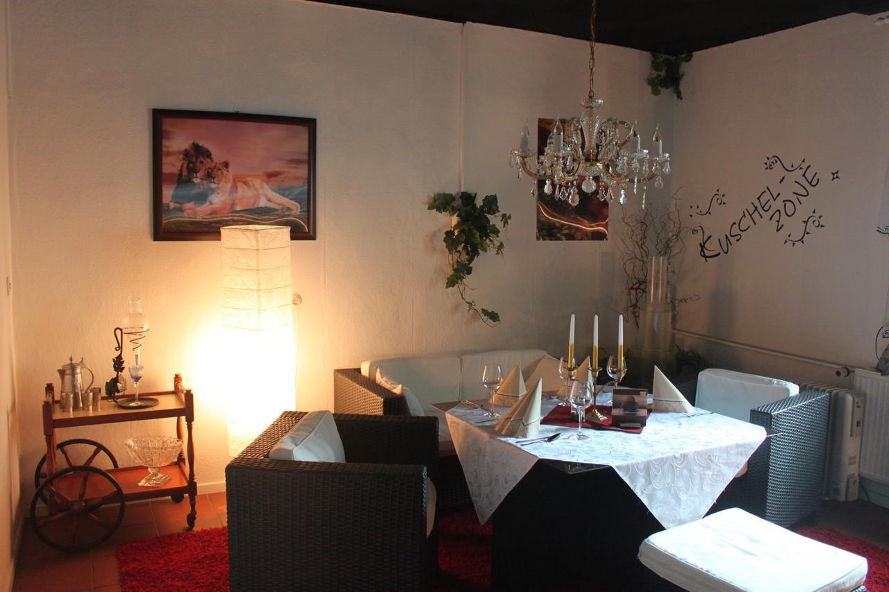Pension Und Restaurant Die Burg Ehrenfriedersdorf Екстериор снимка