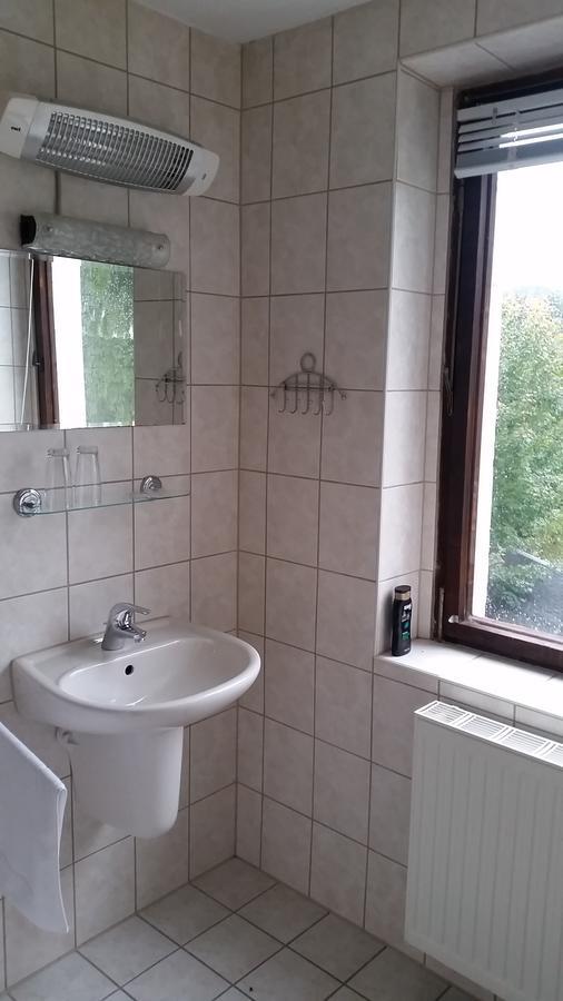 Pension Und Restaurant Die Burg Ehrenfriedersdorf Екстериор снимка
