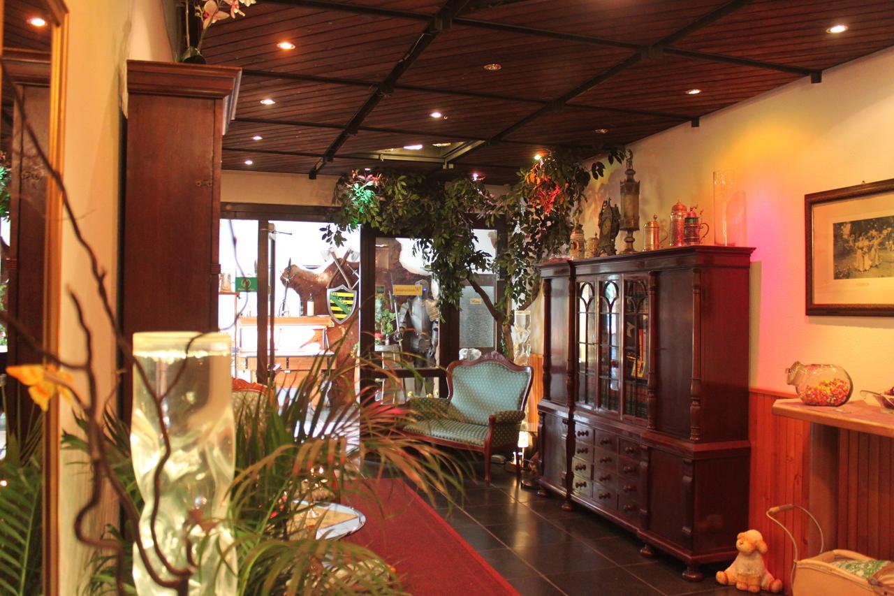 Pension Und Restaurant Die Burg Ehrenfriedersdorf Екстериор снимка