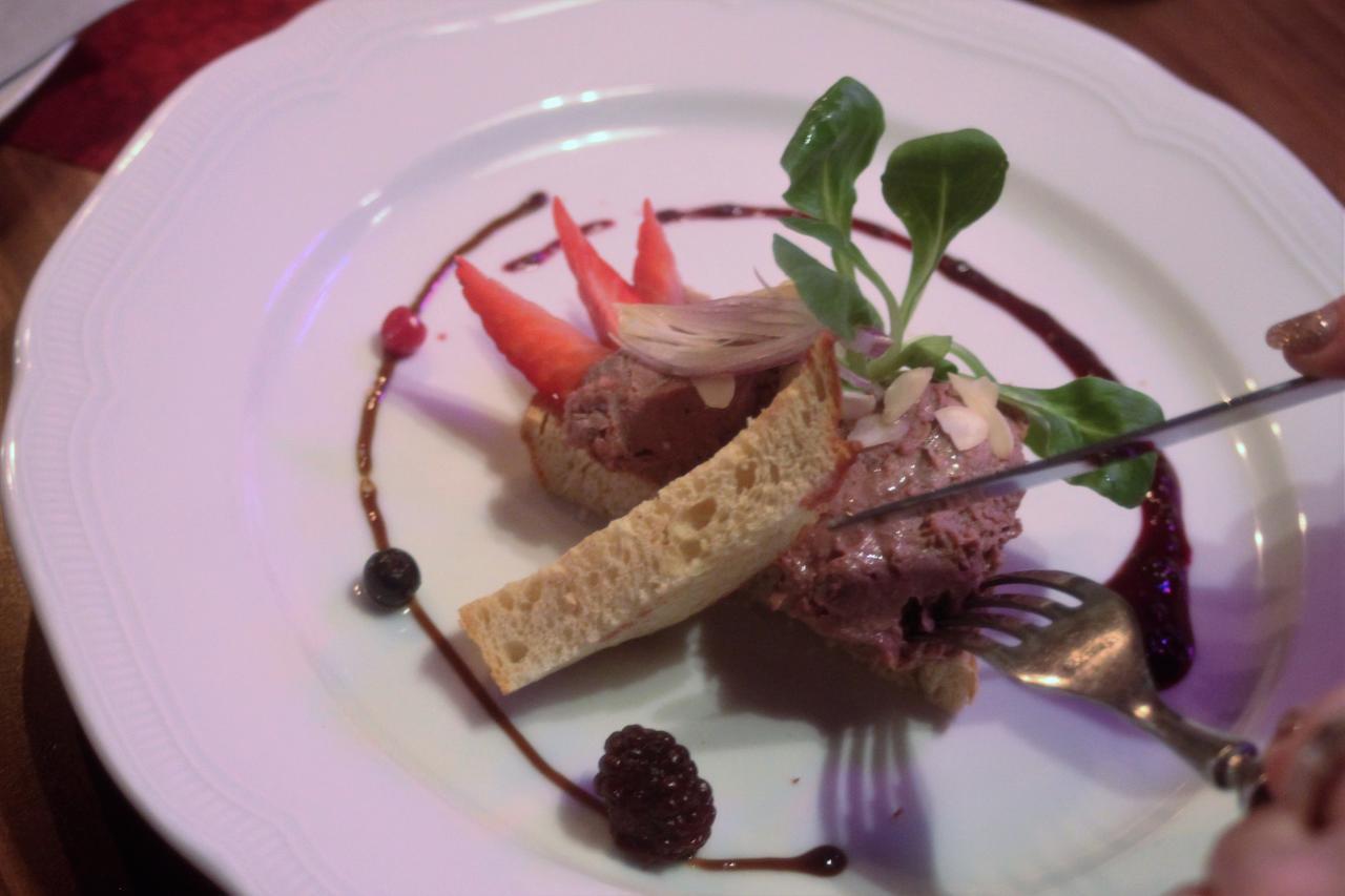 Pension Und Restaurant Die Burg Ehrenfriedersdorf Екстериор снимка