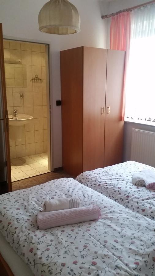 Pension Und Restaurant Die Burg Ehrenfriedersdorf Екстериор снимка