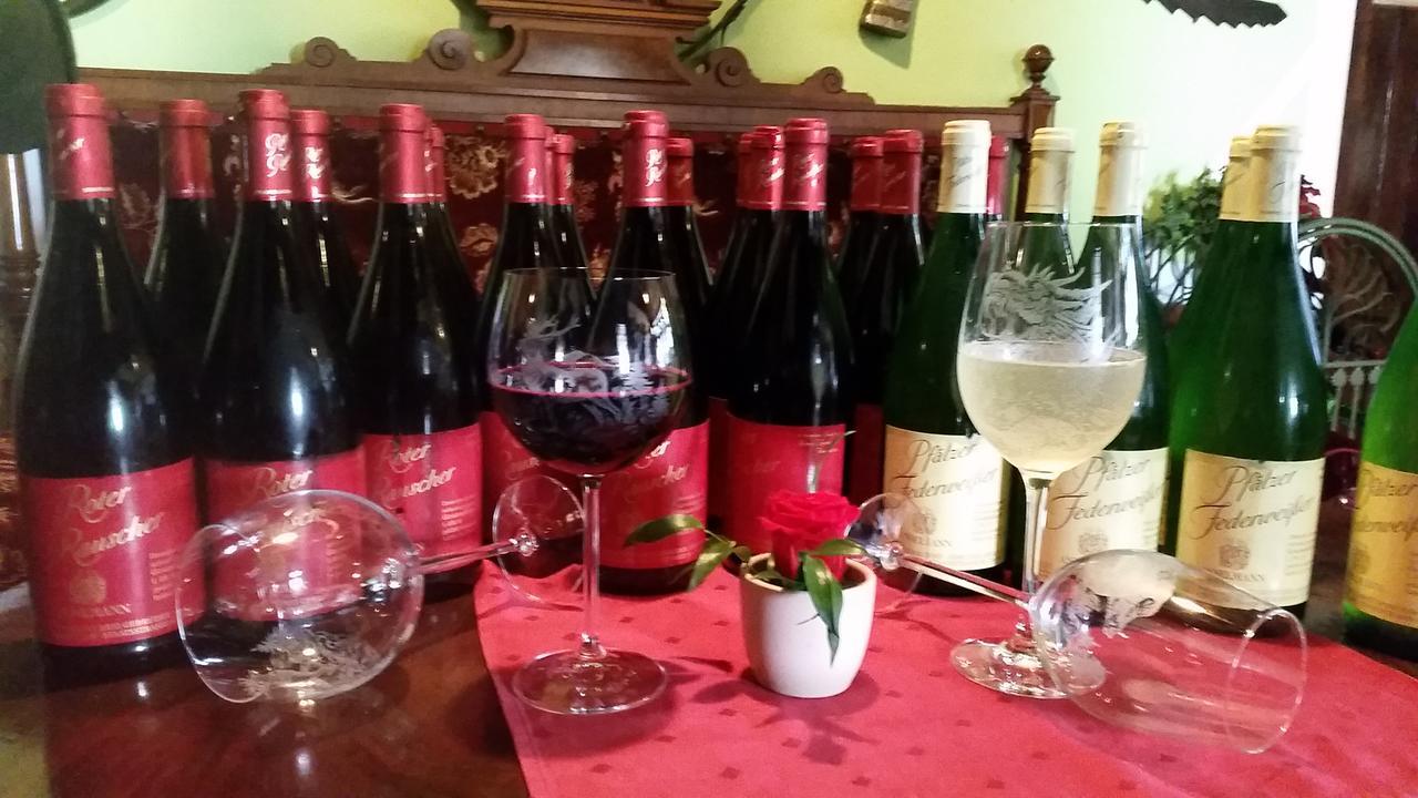Pension Und Restaurant Die Burg Ehrenfriedersdorf Екстериор снимка