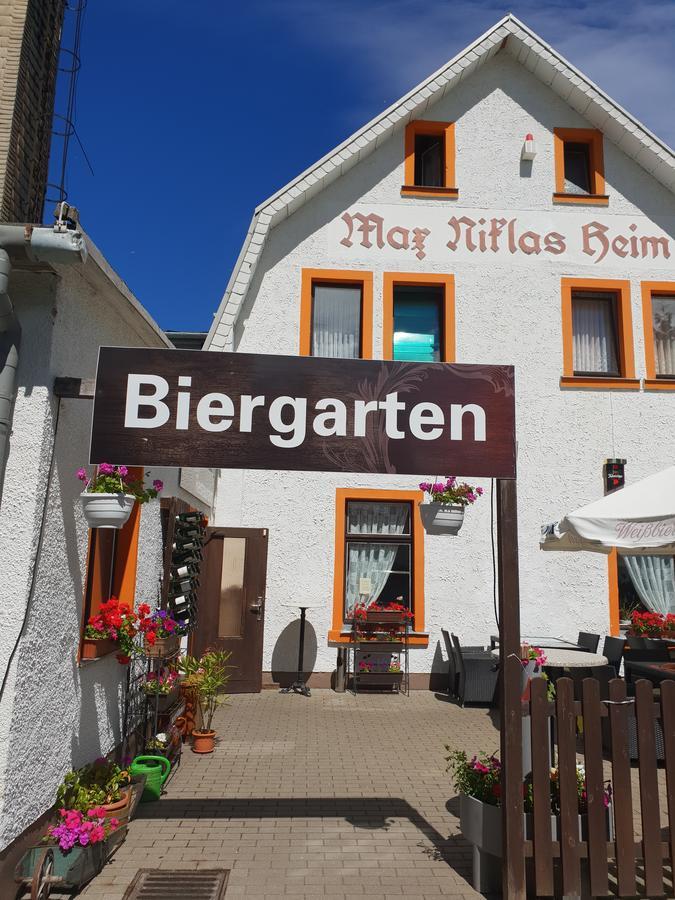 Pension Und Restaurant Die Burg Ehrenfriedersdorf Екстериор снимка